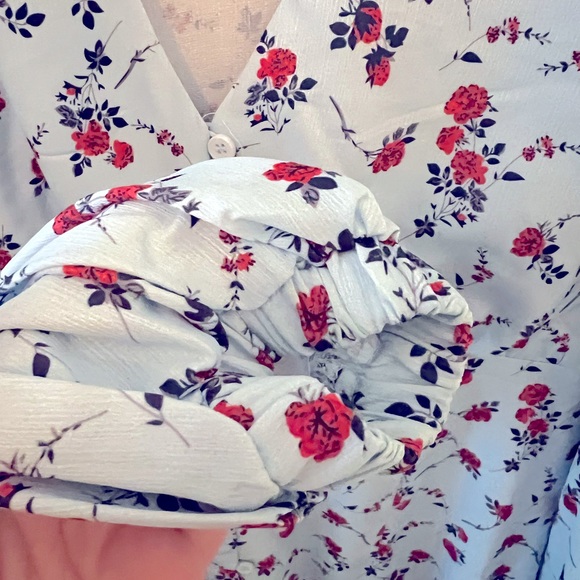 Button Up Light Blue Floral Dress 14 - Picture 5 of 7